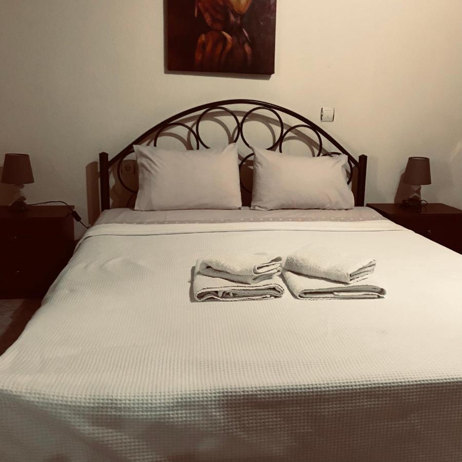 Guesthouse Adonis Като-Лутраки Экстерьер фото