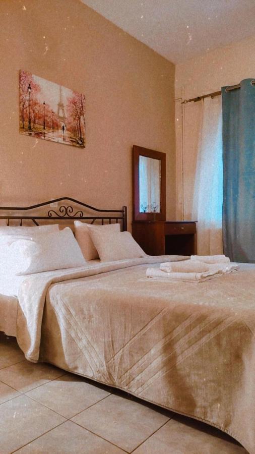 Guesthouse Adonis Като-Лутраки Экстерьер фото