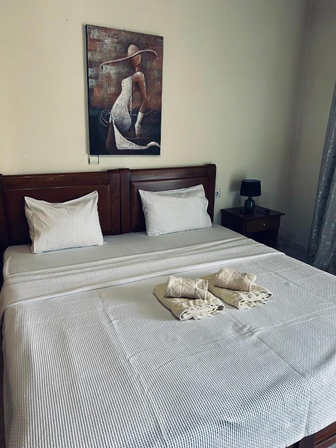 Guesthouse Adonis Като-Лутраки Экстерьер фото