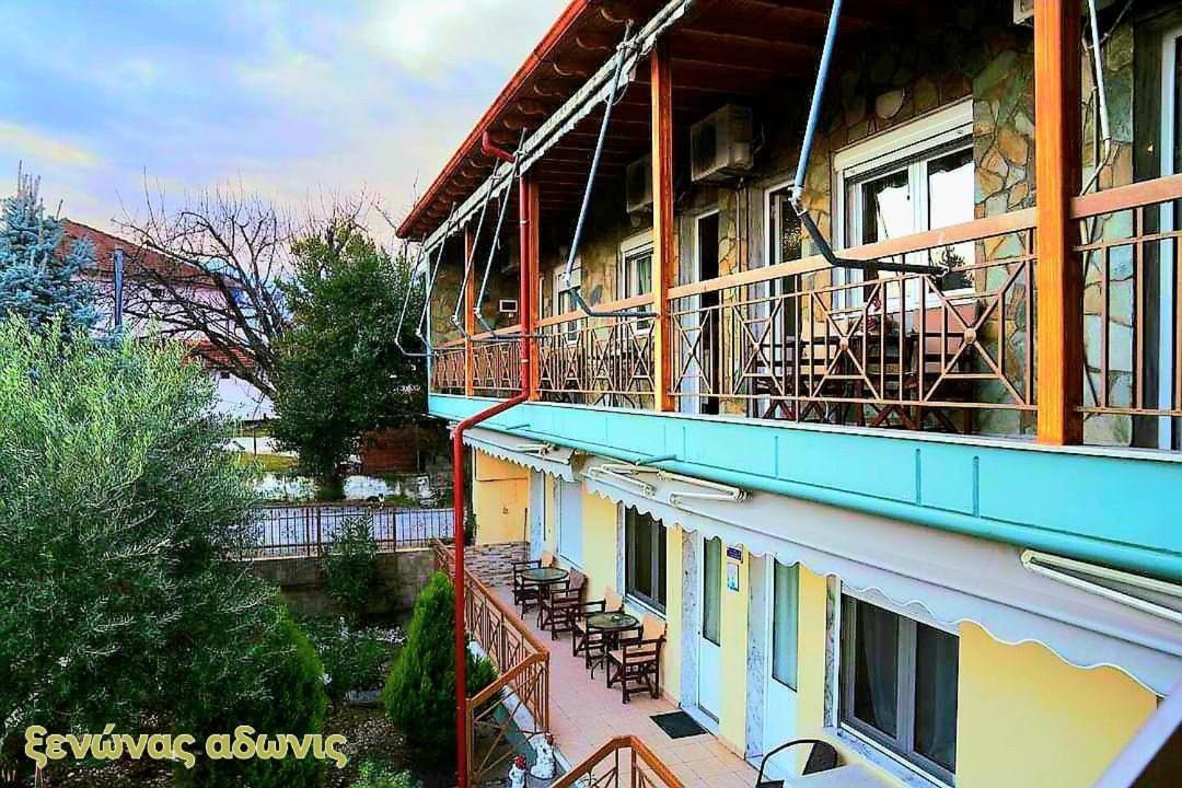 Guesthouse Adonis Като-Лутраки Экстерьер фото