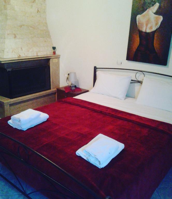 Guesthouse Adonis Като-Лутраки Экстерьер фото