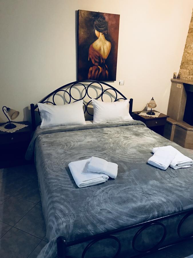 Guesthouse Adonis Като-Лутраки Экстерьер фото