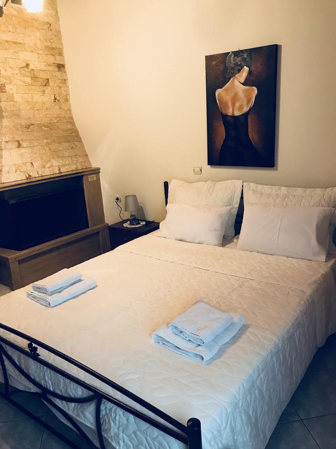 Guesthouse Adonis Като-Лутраки Экстерьер фото