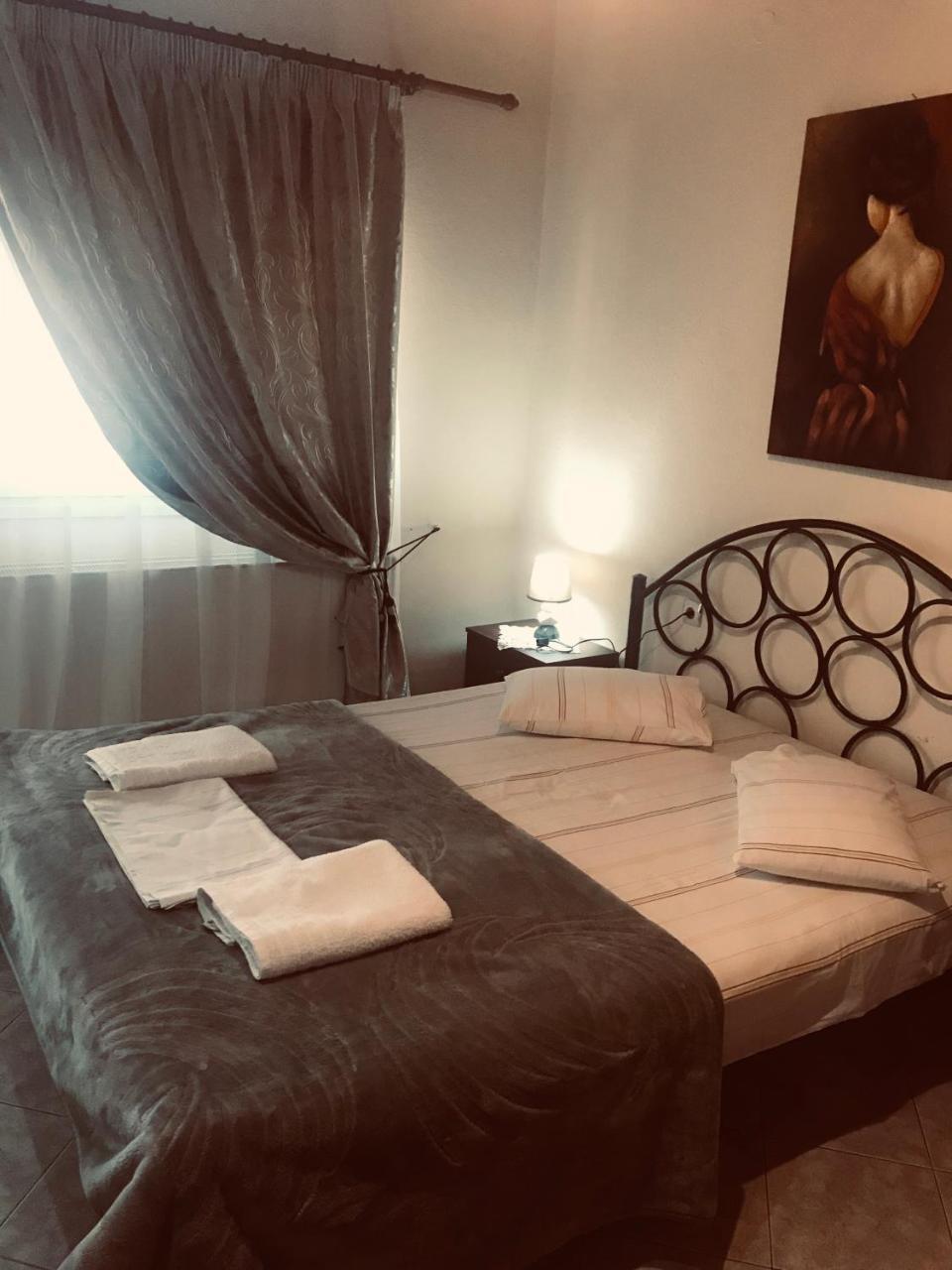 Guesthouse Adonis Като-Лутраки Экстерьер фото
