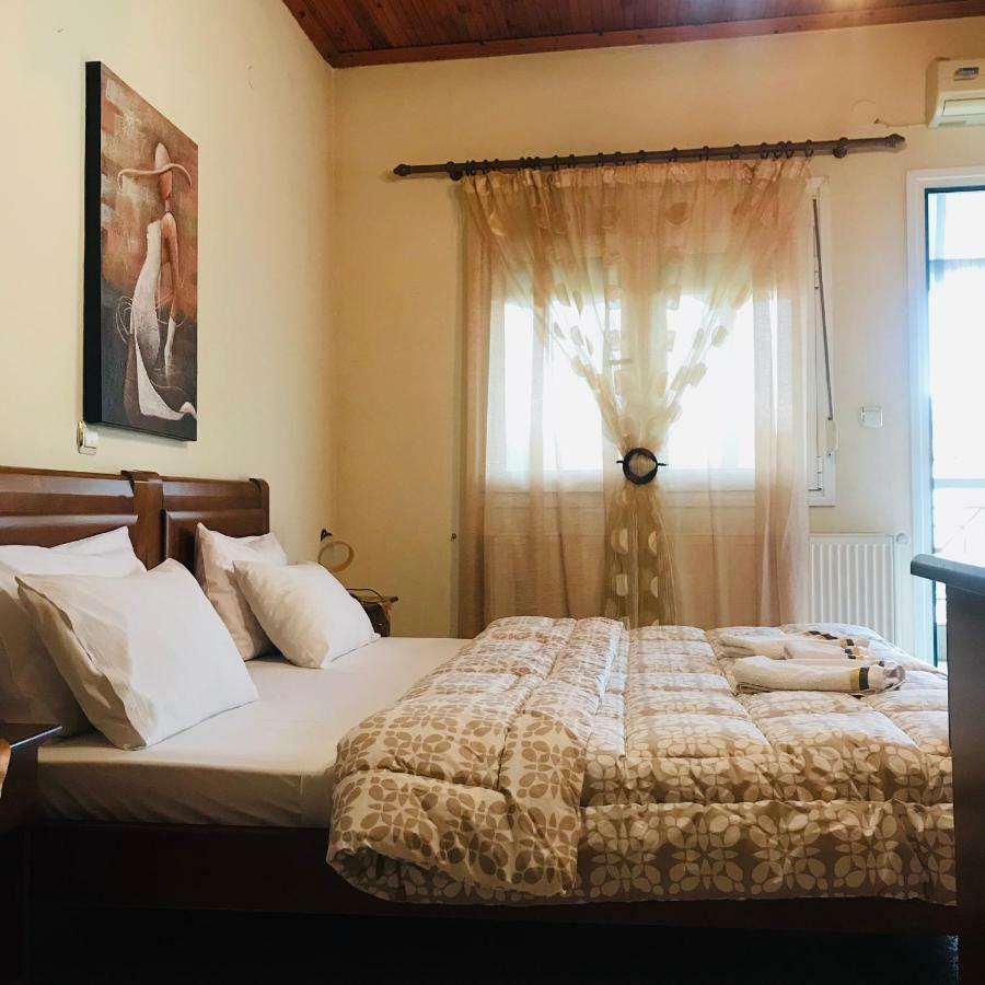 Guesthouse Adonis Като-Лутраки Экстерьер фото